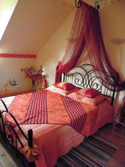 Les Trois Cornets Hotel Saint-Ouen-des-Champs Екстериор снимка