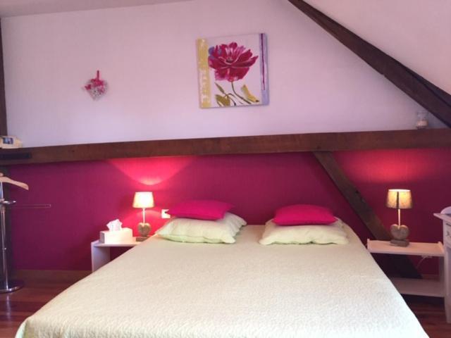 Les Trois Cornets Hotel Saint-Ouen-des-Champs Екстериор снимка
